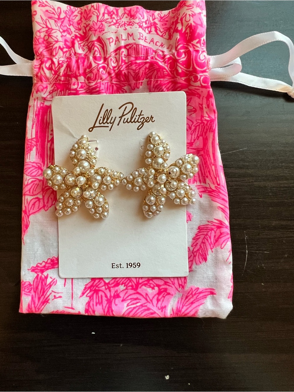 Lilly Pulitzer Pearl Starfish Stud Earrings in Cream and Gold-Tone